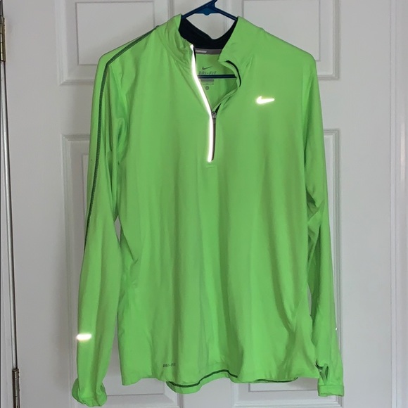 Nike Tops - Nike dry fit half zip